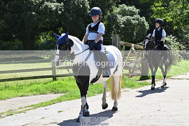 240728B-141220-00462 - Theo and Gemma's Groups Indoor