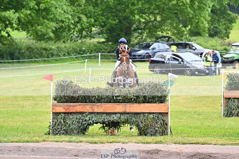 250524A-102158-08973 - A-056-Ivy.Fisher-BALIEF.DE.REVE