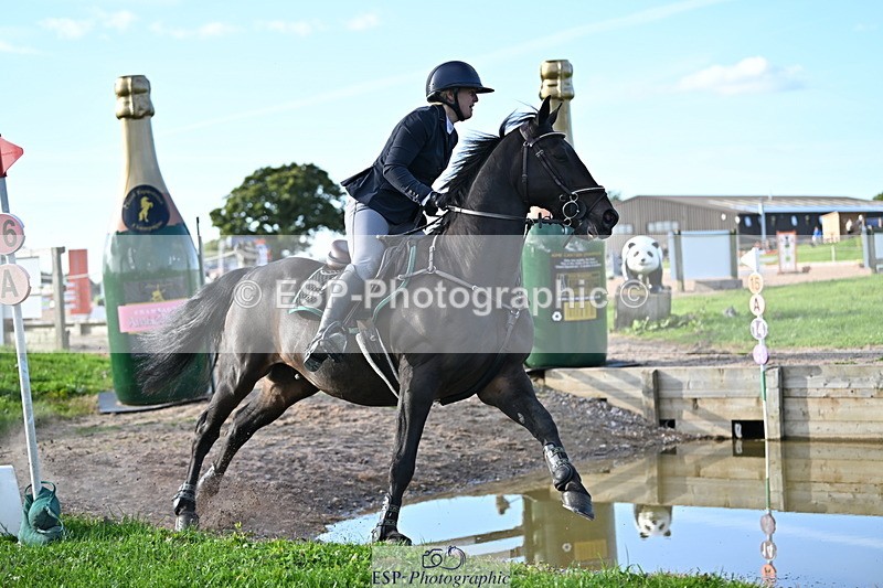 240913A-172518-05639 - Cls 19 Snr 1m Open Speed Derby