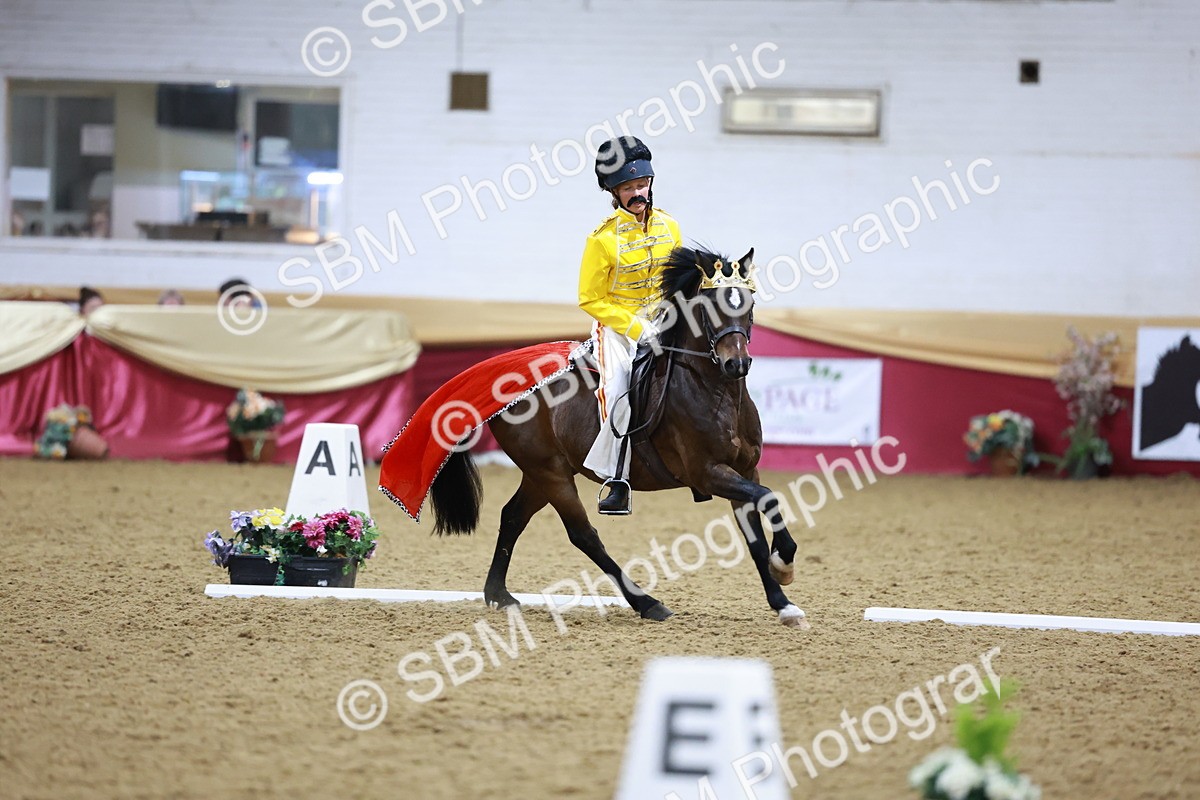 SBM_10314 - Class 62 - Strictly Fancy Dress-Age