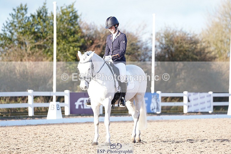 241214-145834-02066 - 111-Anya.Hitt-Cnoc.an.Noinin.Clover