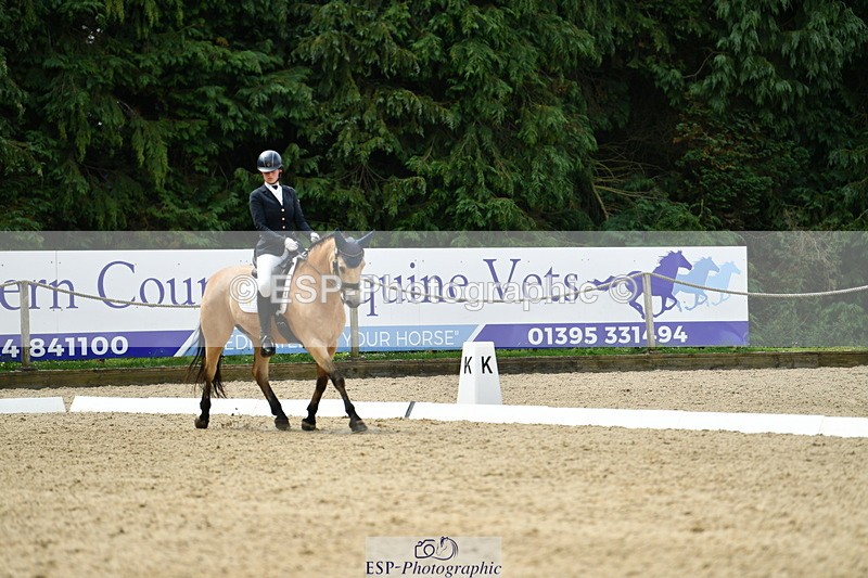 250718A-122815-01458 - 141-Chloe.Dunn-Towerhill.Shamie