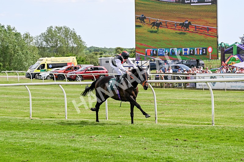 300526-Race 4-Not So Sobers-0602 - Race 4 15.35pm Netherfield FC Team Of 1990 Handicap