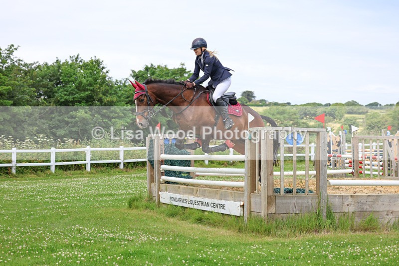 3E7A3598 - Class 6: Hawkins Motors Senior 1.00m Derby