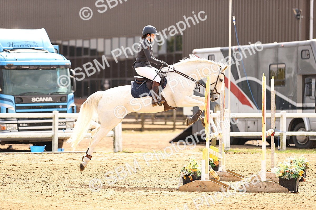SBM_001982 - Class 10 - Senior British Discovery - 1.00m