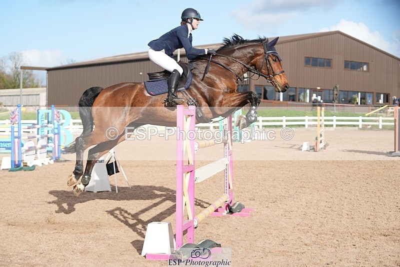 251108-132536-02719 - Cls 13 Foxhunter and 1.20m Open