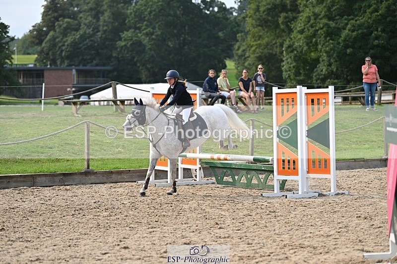 240818-162429-05433 - Cls 13 Pony Intro 70cm