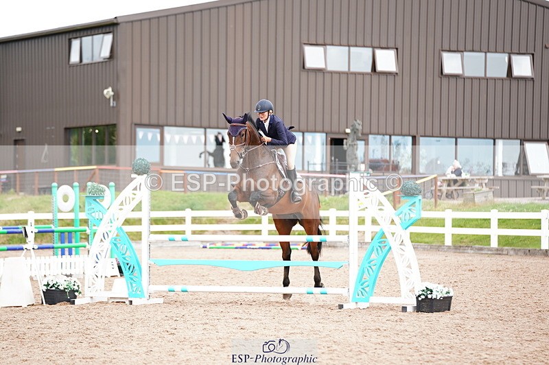 240804A-123818-10875 - Cls 51 1.05m Amateur Qualifier