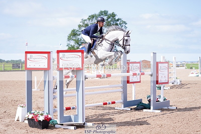 240802A-105402-03701 - Cls 15 Foxhunter