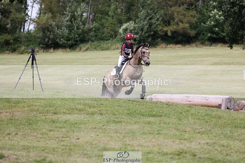 240825X-161414-36441 - 80cm XC 15.30 to 16.30