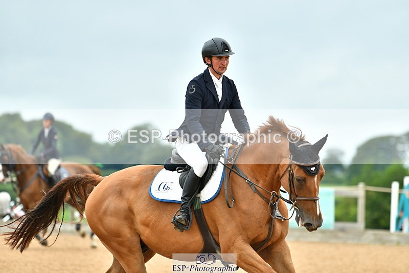 230728A-104727-00840 - Cls 1A Senior 1.05m