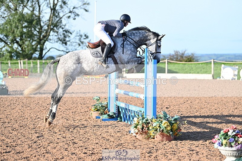 231015A-092244-06929 - Cls 28 Newcomers & 1.10m Open