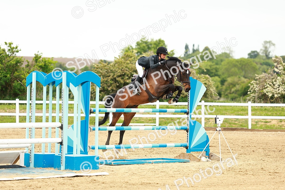 SBM_001017 - Class 5 - Senior Foxhunters - 1.20m