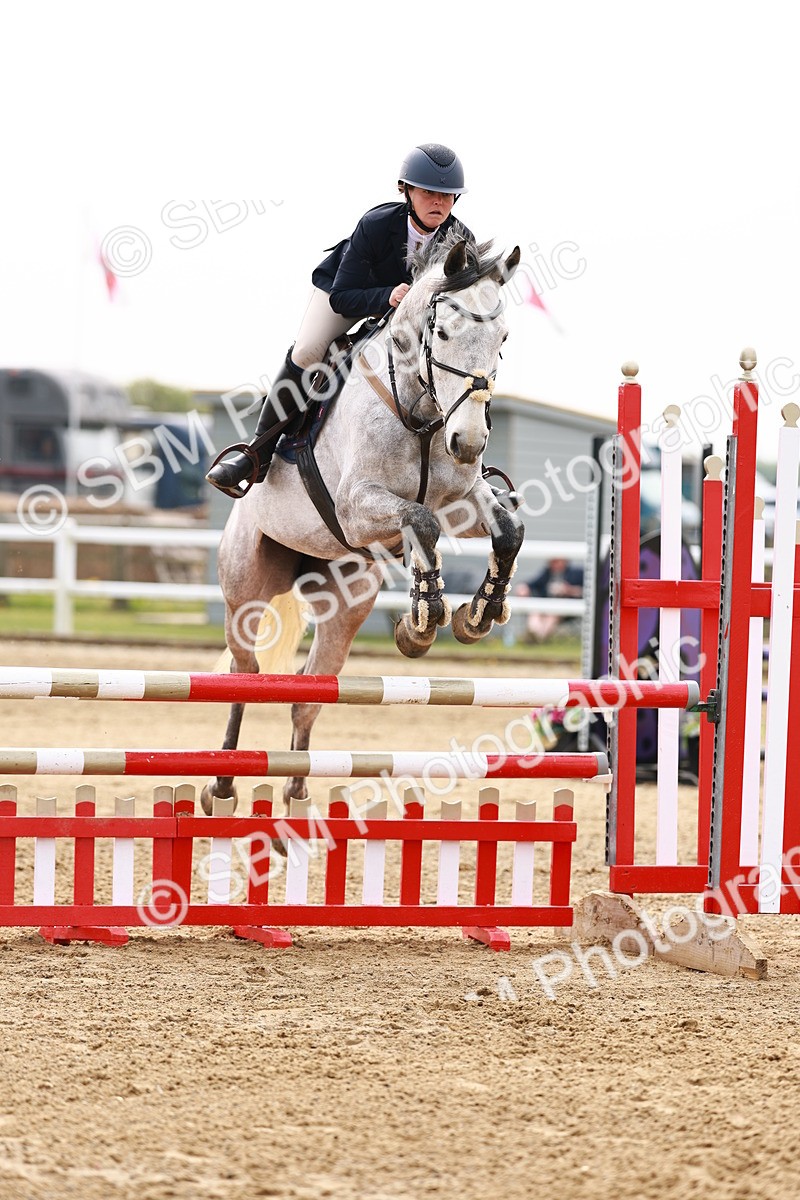  - Class 17 - Senior 1.05m