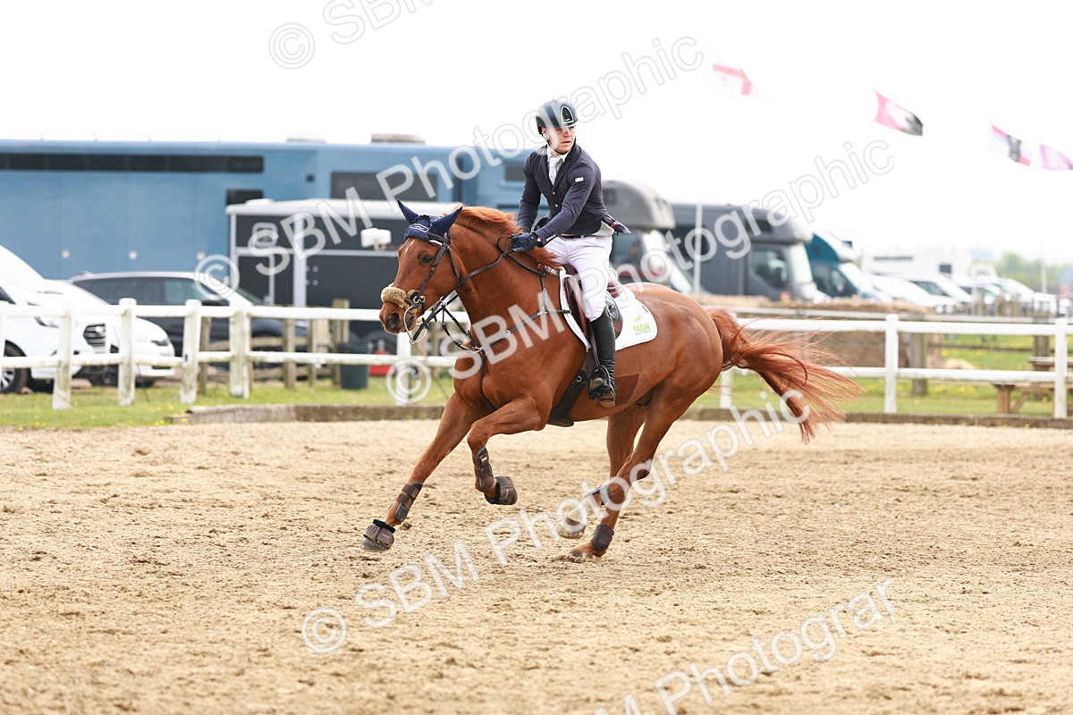  - Class 18 - Senior Newcomers - 1.10m