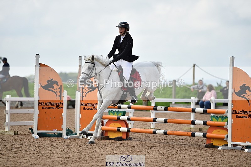 230902A-123518-01154 - Cls 3A Pony Medium 80cm