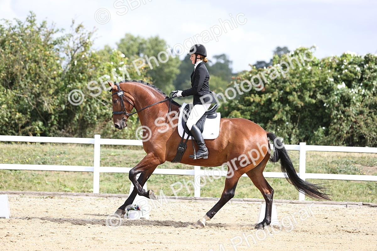 SBM_016165 - Class 14 - Novice 23 - 10.29-11.32