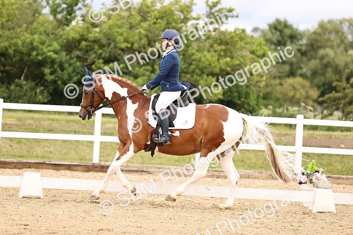 SBM_002845 - Class 2 - Novice 4 - 12.00-13.10