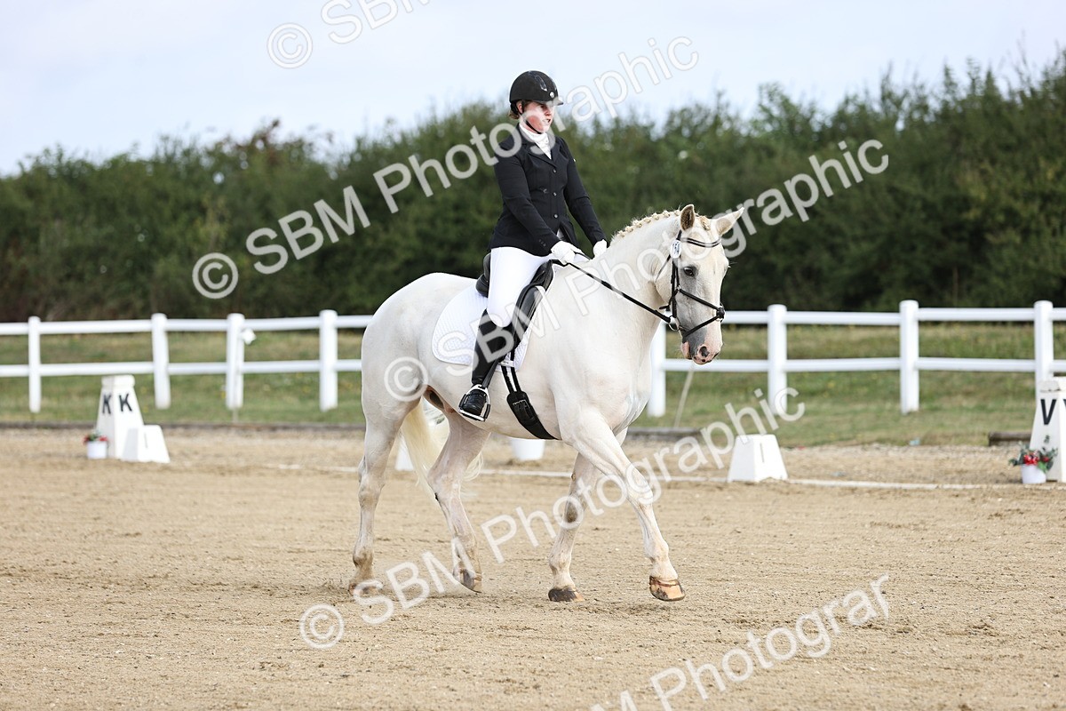 SBM_015358 - Class 14 - Novice 23 - 9.05-10.08