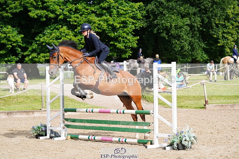 250613A-082936-00955 - Cls 8 85cm Schooling Round