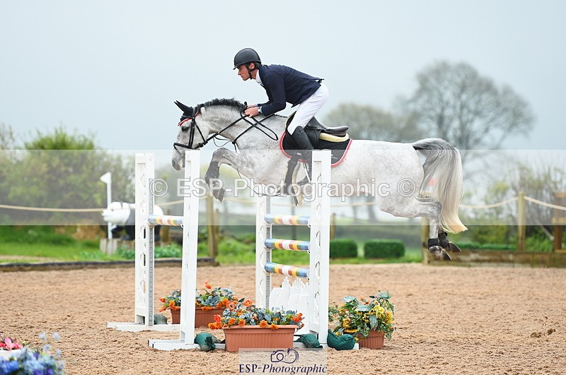 230505A-103224-02932 - Cls 20 Snr Foxhunter