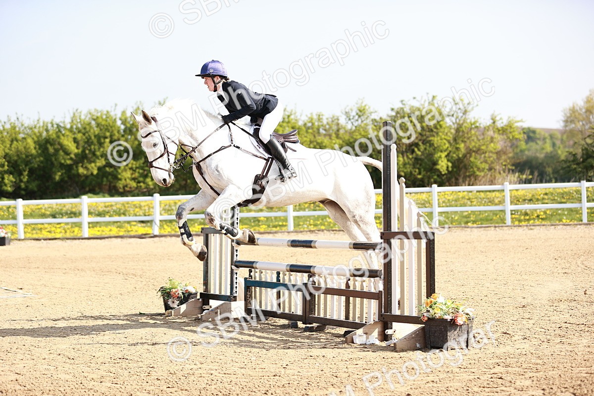  - Class 21 - Senior British Novice - 90cm