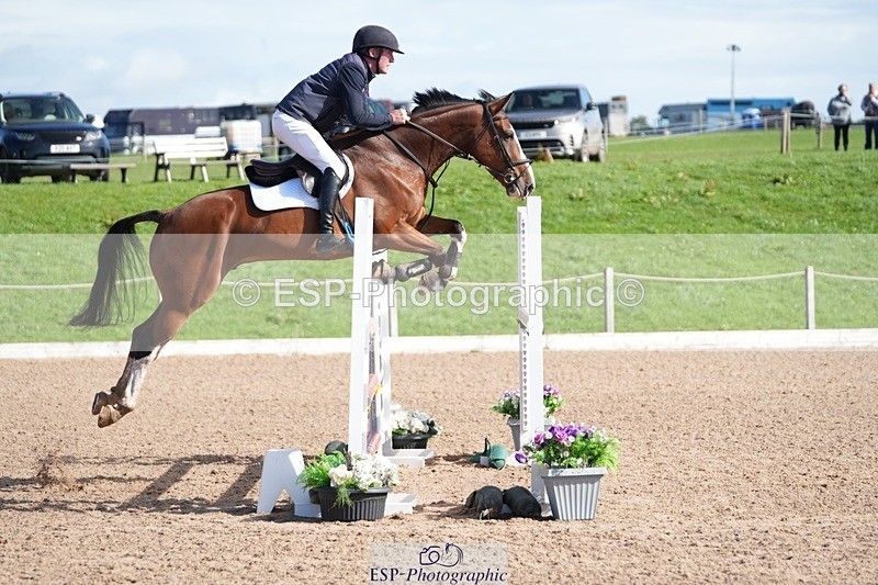 250913-105500-06275 - Cls 14 Snr Newcomers