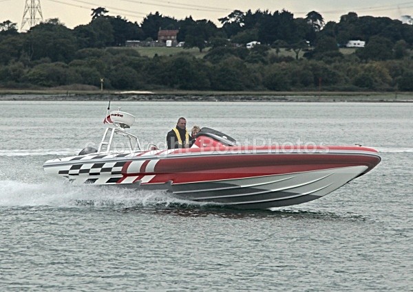 090930 COUGAR RIB IMG_0132 - Racing Powerboats
