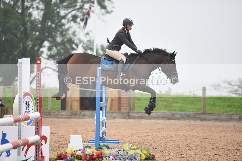 230916A-170026-05726 - Cls 19 Snr 1.10m Derby