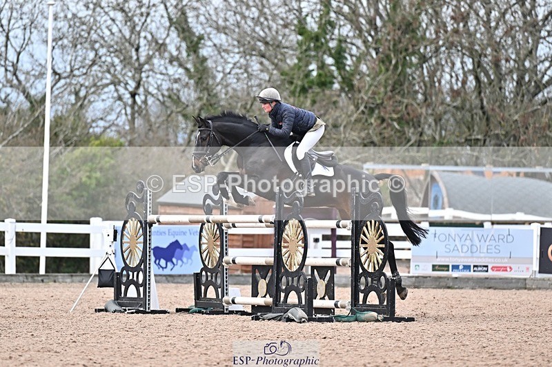 251126-142342-00693 - Cls 6 National 1.30m and 1.40m