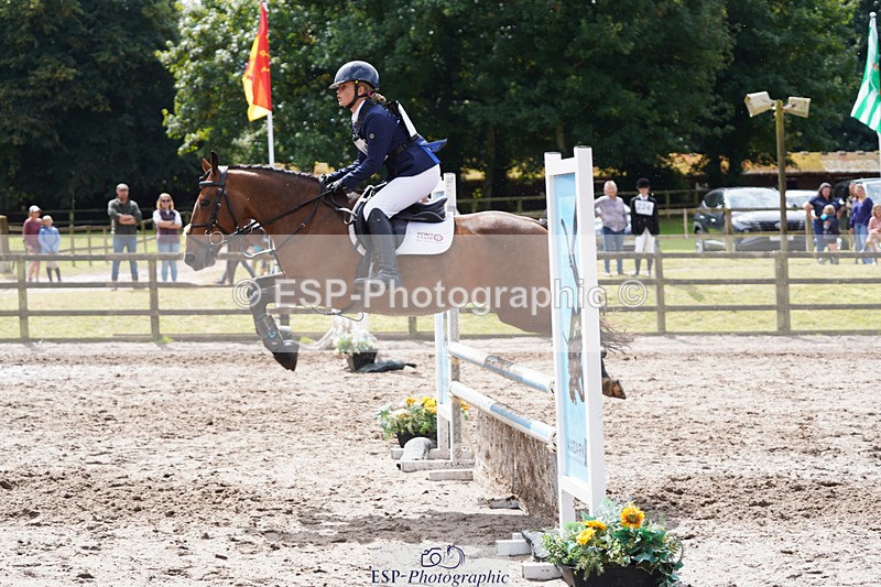 240824X-123558-24158 - 80cm Round 1 12.00 to 13.00