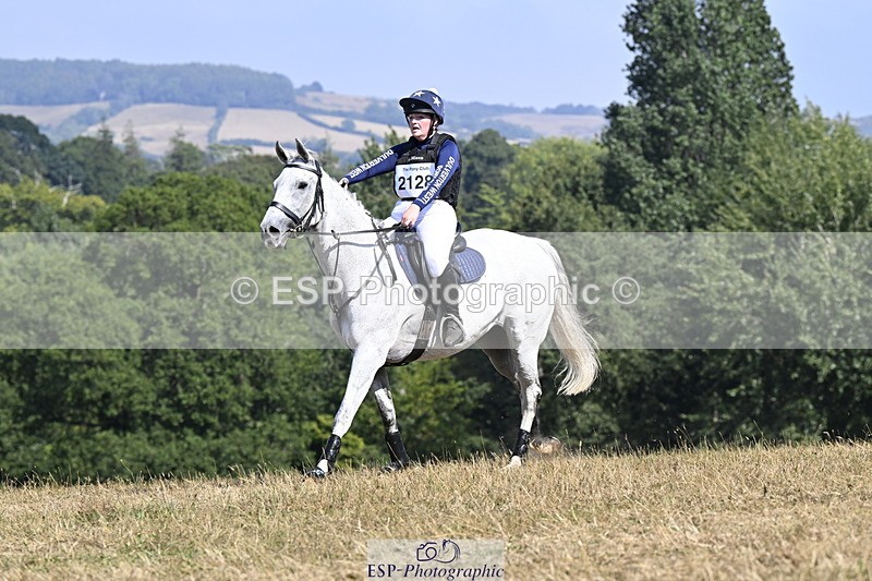 250824A-150328-38918 - 2128-Emily.Jones-Chesham.Rose