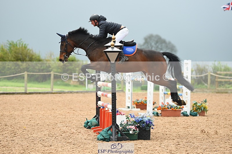 230505A-111012-03602 - Cls 21 Snr 1.20m Open