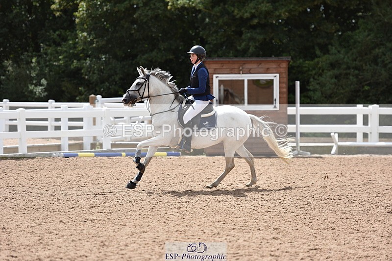 230806A-142802-02510 - Cls 22 Pony Foxhunter & 1.10m Open