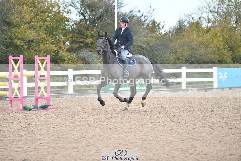 231110A-104737-00136 - Cls 2 British Novice & 90cm Open