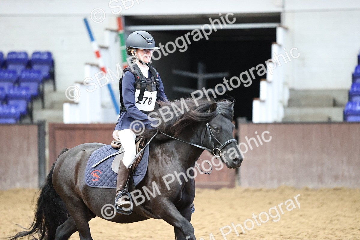 SBM_001228 - Class 4 -  Prestige Design & Workwear  60cm Area 12 Championship Qualifier