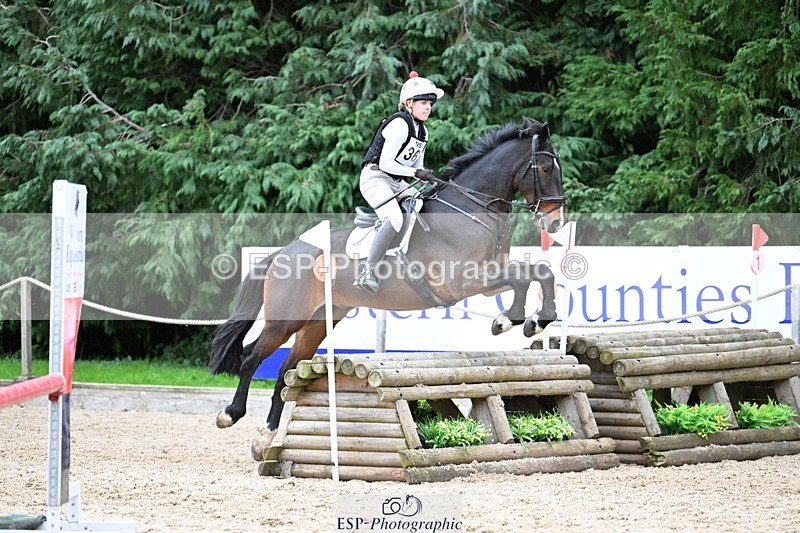 241117-143738-04656 - Cls 3 90-95cm 14.00 to 15.00