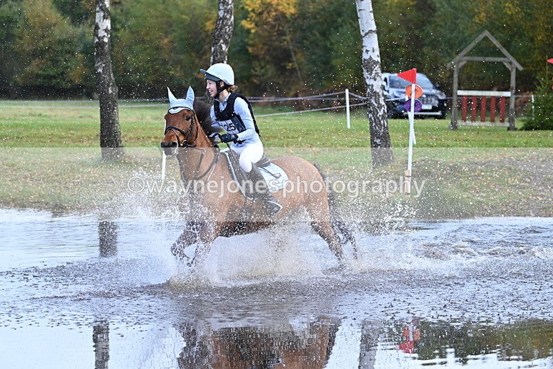 WJ7_0395 - 80cm Cam 2 Water Time 10:45 to 11:06