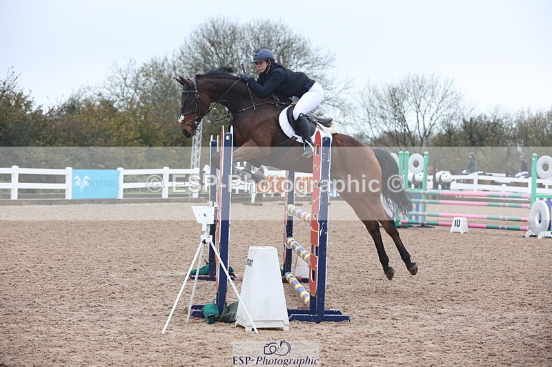 231112A-104035-03391 - Cls 17 Blue Chip Novice Winter Qualifier