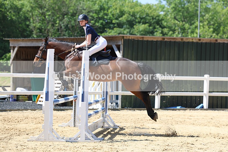 3E7A9452 - Class 8: Senior 80cm