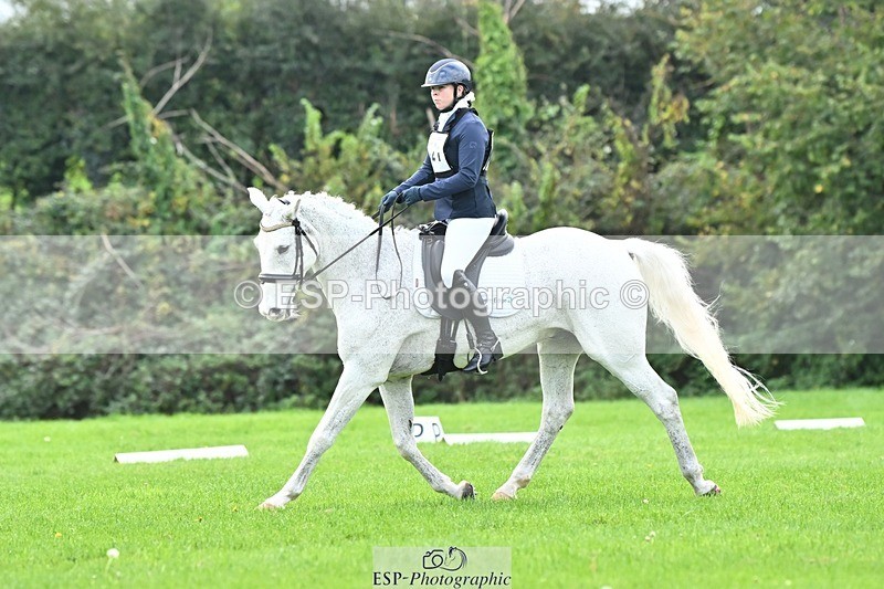 241024-115742-02565 - 321-Hannah.Underhill-DONBEG.GREY