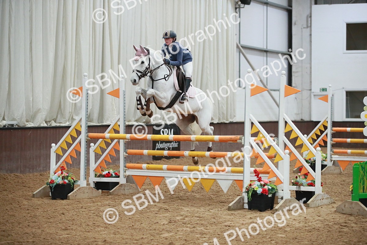 SBM_000984 - Class 4 - Senior Newcomers - 1.10m Open