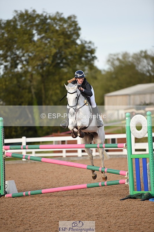 231015A-164030-09357 - Cls 27 1.10m Amateur Q 2nd R