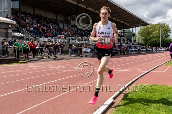 SIAB23-515004 - Track Male Set One