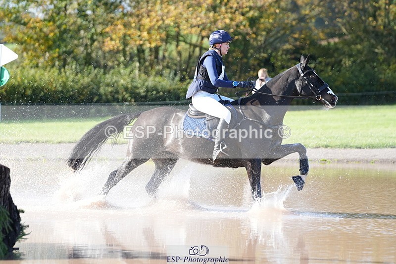 251024A-125416-10856 - B-144-Annabel.Carthy