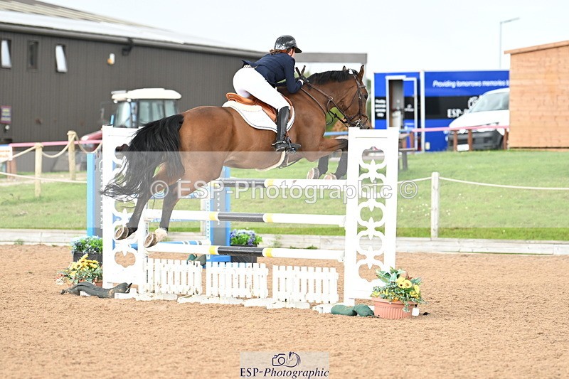 240912A-145750-02294 - Cls 5 National 1.30m Open