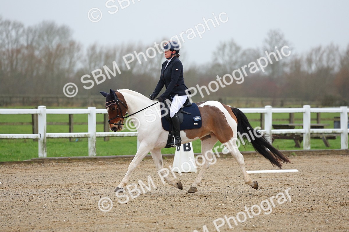 SBM_002910 - Class 6 - Novice 4