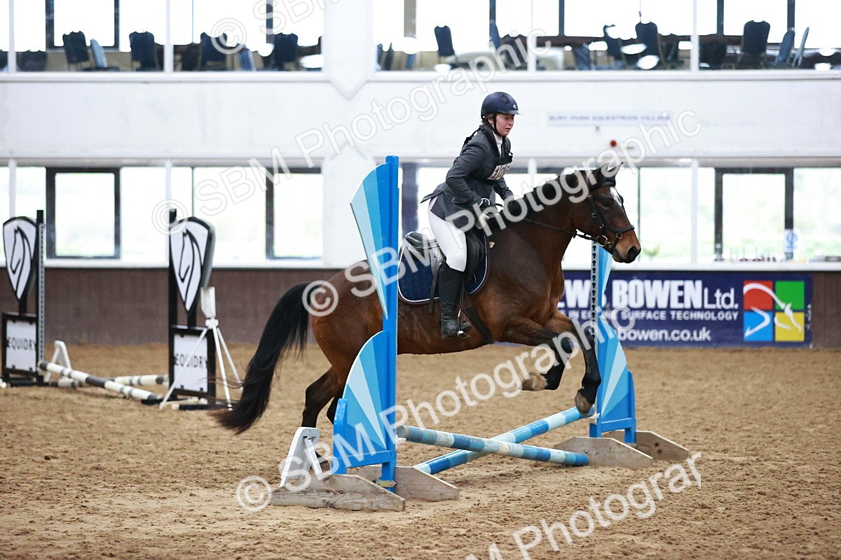 SBM_000108 - Class 1 - Cross Pole Jumping 30cm 40cm