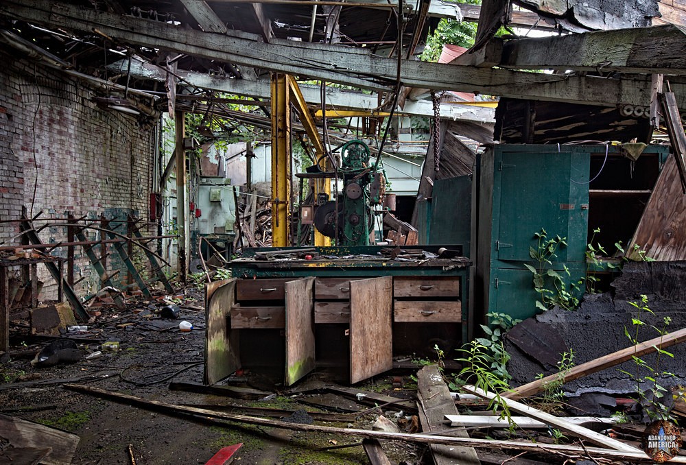 Fort Pitt Casting Co. (McKeesport, PA) | The Roof's Last Days - Fort Pitt Casting