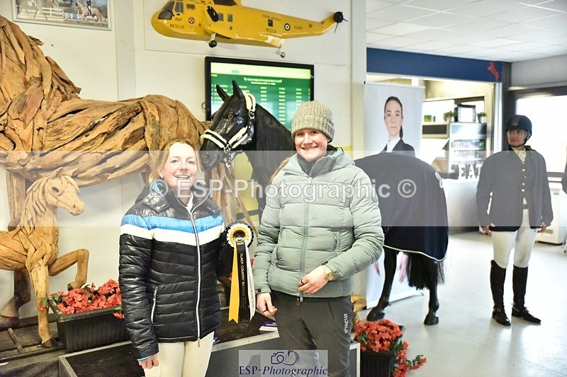 250214-153256-02542 - Advanced Medium Silver Presentations